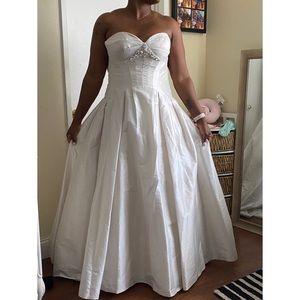 Wedding dress anyone?